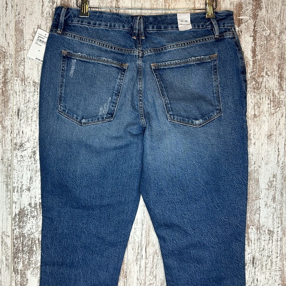 Good American The Weekender Distressed High Rise Straight Leg Jean 10/30 - Picture 6 of 10